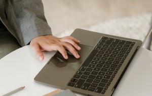 Edit Menu Bar on Mac